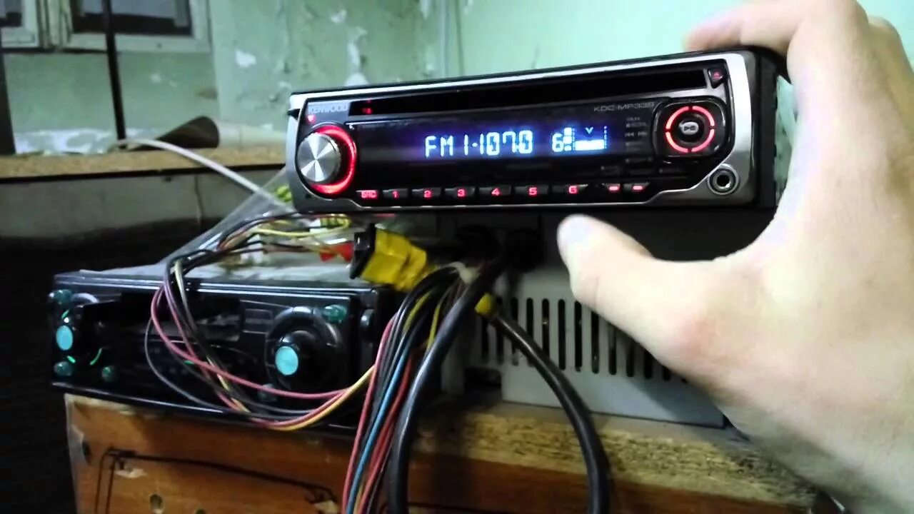 Магнитола пионер блок питания 12в. Как подключить блок питания от компьютера к автомагнитоле на 12 вольт. Блок питания пк к магнитоле. Колодка 12 вольт бп пк. Автомагнитола питание от компьютера.