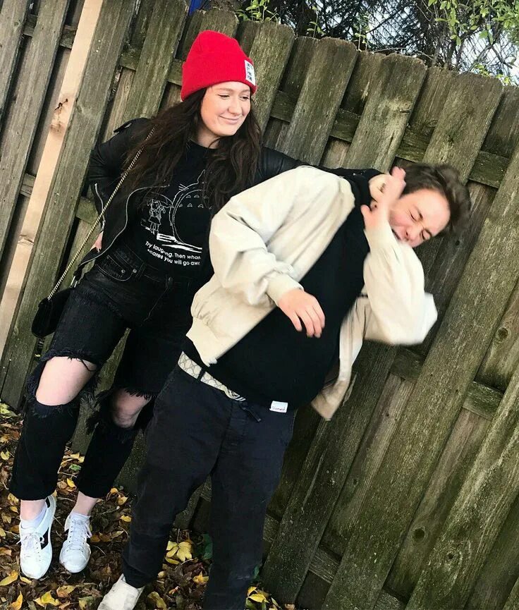 Ethan Cutkosky (@ekat19) Instagram photo - Great couple of days with her #greatf