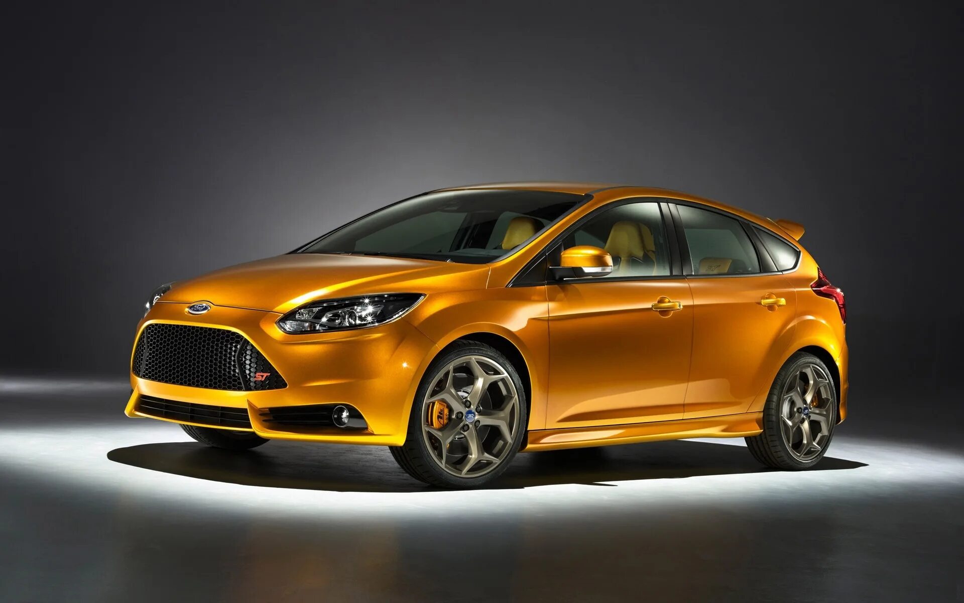 Машина форд фото. Ford Focus 3 хэтчбек St. Ford Focus St 2013. Ford Ford Focus 2012. Ford Focus St 2010.