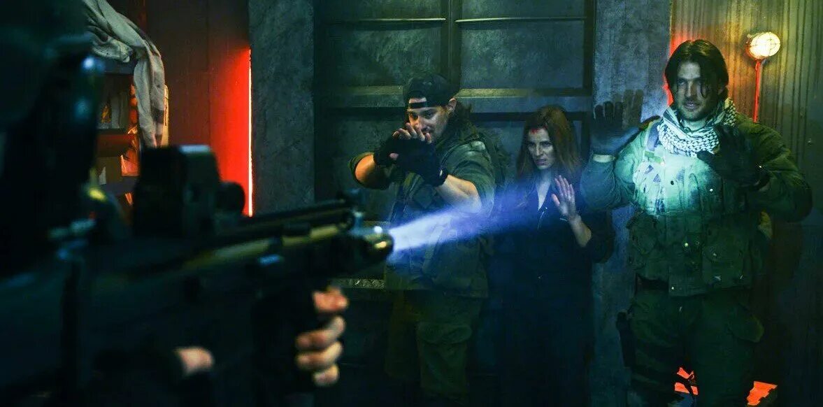 Зак снайдер армия мертвецов 2021. Стивен лэнг 2021. Лощина мертвецов фильм 2. Amityville uprising 2022. Лощина мертвецов фильм 2022.