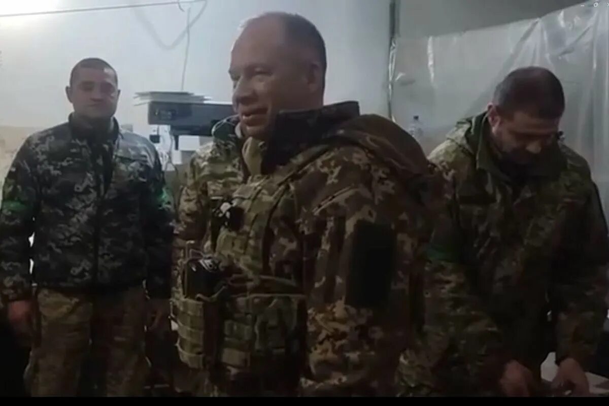 Где живут родители сырского генерала