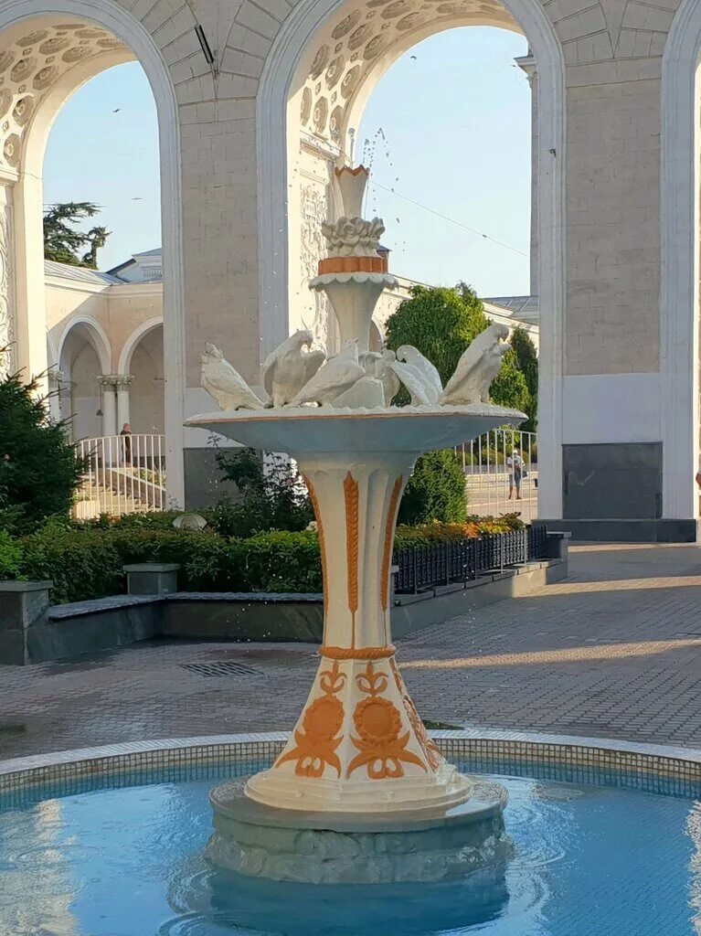 екатерининский сад симферополь. сквер тренева симферополь. фонтан славянка в симферополе. фонтан в симферополе в парке тренева. фонтаны симферополь.