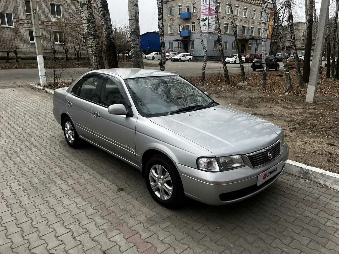 Ниссан санни 2004. Nissan Sunny 2004.