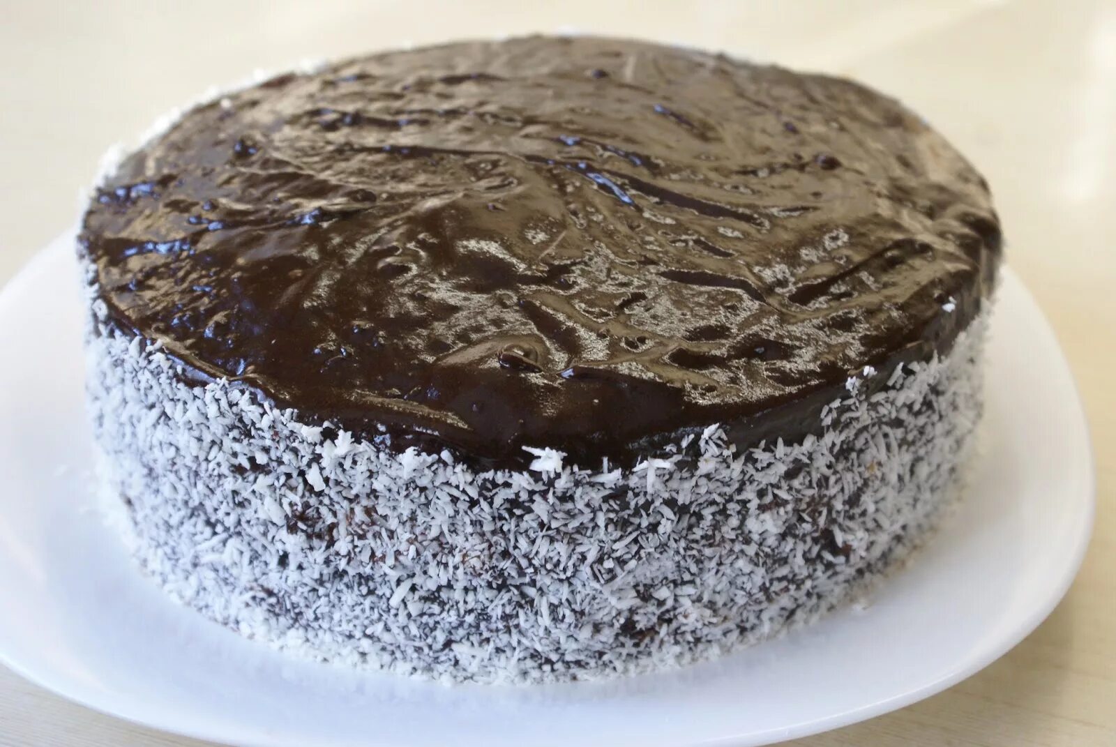 шоколадный торт с кокосовой стружкой. торт баунти с кокосовой. торт баунти с кремом чиз. кокосовый торт с шоколадом. кокосовый торт с шоколадом.