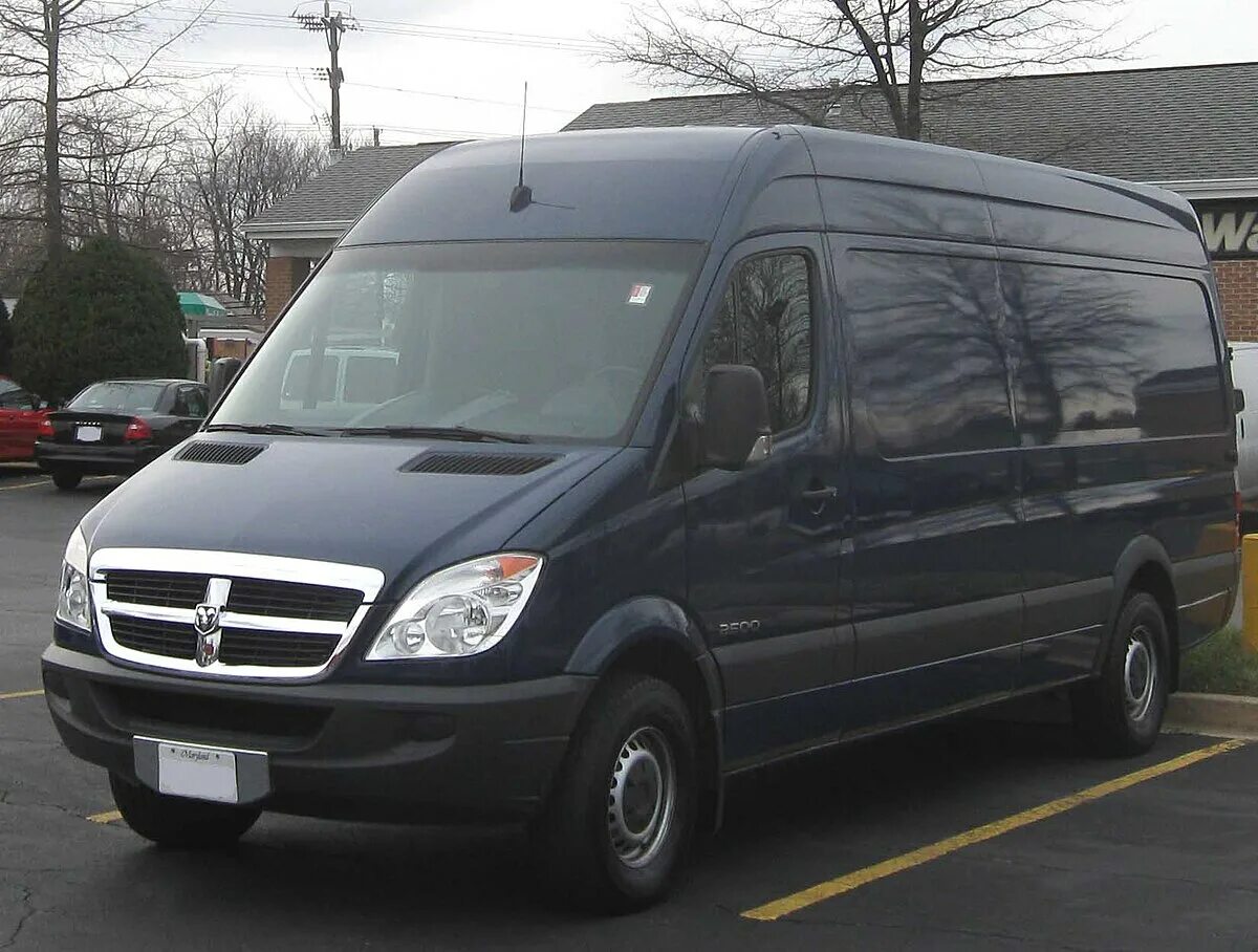 Купить спринтер 2.2. Dodge Sprinter 2500. Мерседес Спринтер Додж. Mercedes-Benz Sprinter 2003. Mercedes Sprinter 2500.