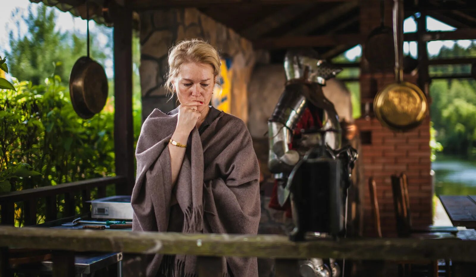 хозяйка горы 2021. хозяйка горю. хозяйка горы 2021. хозяйка горю. энн хеч главные роли.