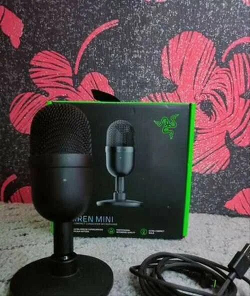 Купить микрофон razer. Микрофон. Микрофон Razer Seiren x синего цвета. Микрофон Razer Seiren x condinser streaming Microphone. Мини бар рейзер.