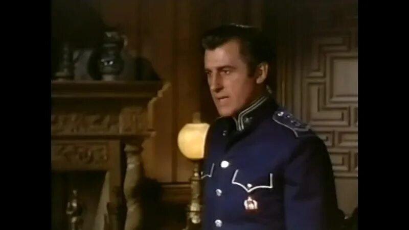 Пленник корпорации зенда 1996. Пленник зенды 1952. Узник крепости зенда 1952. Узник крепости зенда. Пленник зенды.