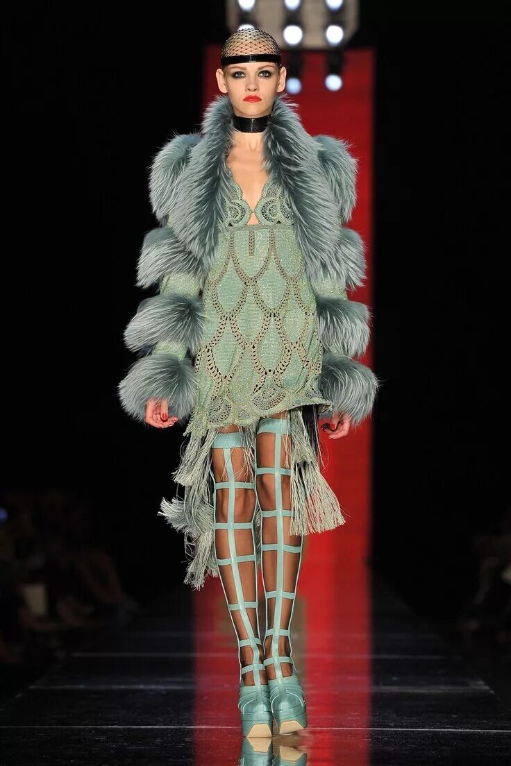 Жан поль готье мода. Поль готье одежда. Жан поль готье стиль. Жан поль готье показы. Жан-поль готье одежда.