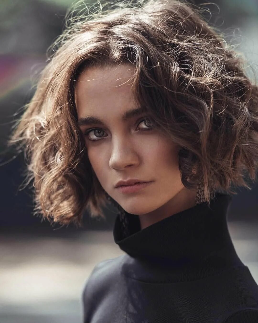 Кудрявое каре. Curly Bob модель. Боб каре на пушистые волосы.