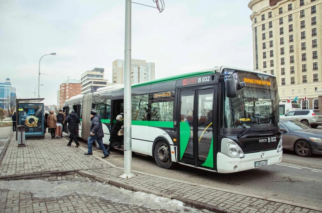 Автобус Астана. Общественный транспорт Нурсултан. Автобус в городе. Транспорт Казахстана. Проезд автобусом астана