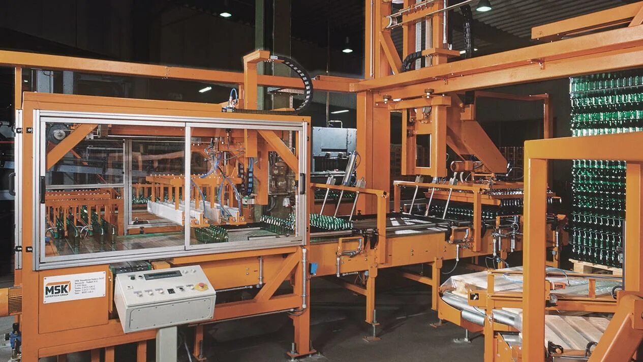 Семейство kr Quantec Palletizing. Msk Verpackungs-systeme GMBH 2007-Й. Palletizing System. Msk5131 msk.