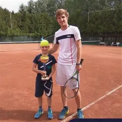 Мастер спорта по большому теннису. Иван Лутков тренер теннис. Калюжный Дмитрий теннис. Теннисист Сазонов Илья Сергеевич. Павловский Сергей Германович теннис.