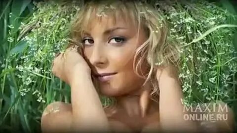 Әдемі көкірекшедегі жетілген әйелдермен порно