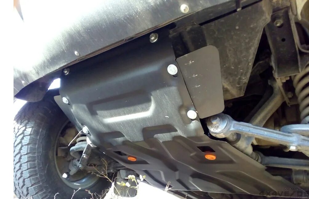 защита трансмиссии. защита картера нива шевроле. защита двигателя шевроле нива броня. защита двигателя мицубиси паджеро 2. защита двигателя уаз патриот 2019.