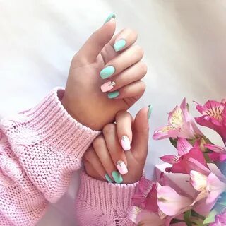 Zhdanova manicure