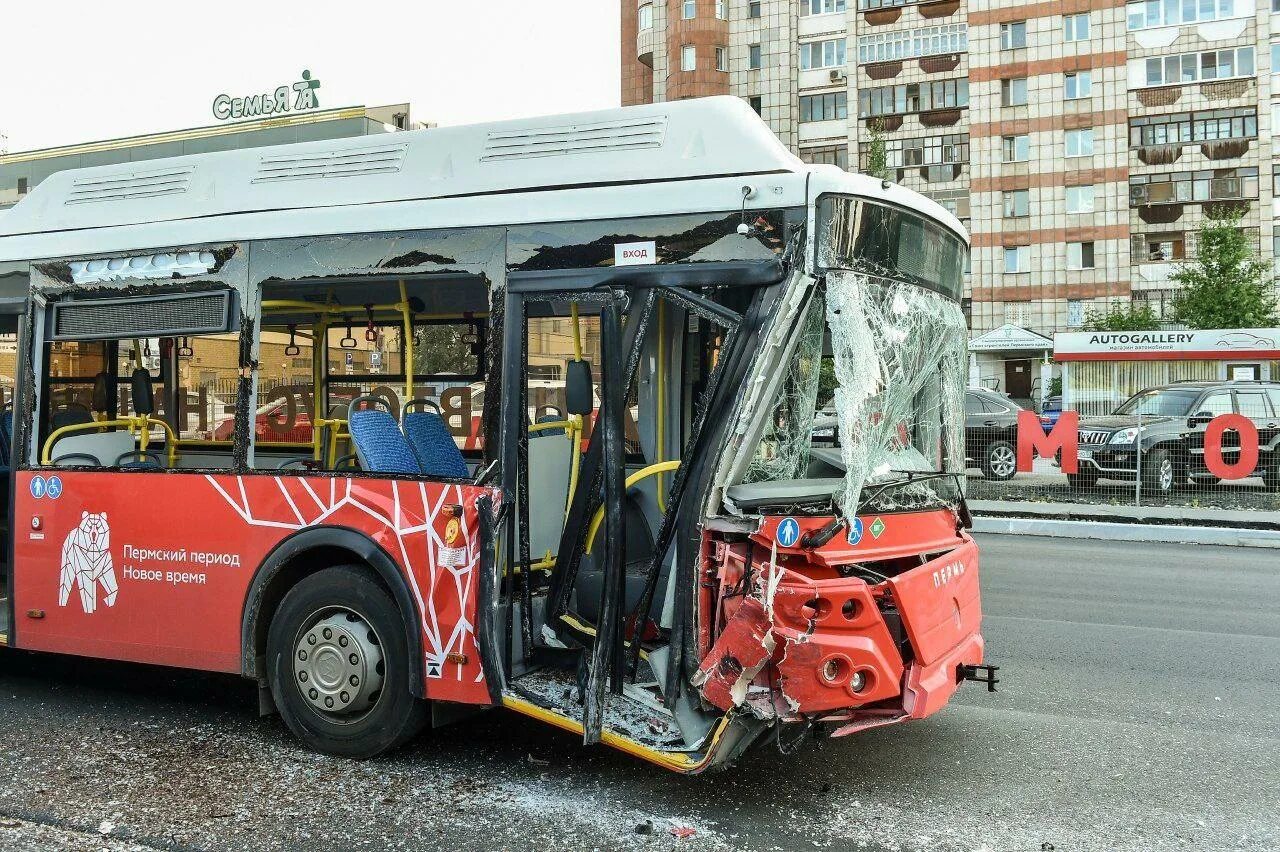 Общественный транспорт Перми. Пермские автобусы.