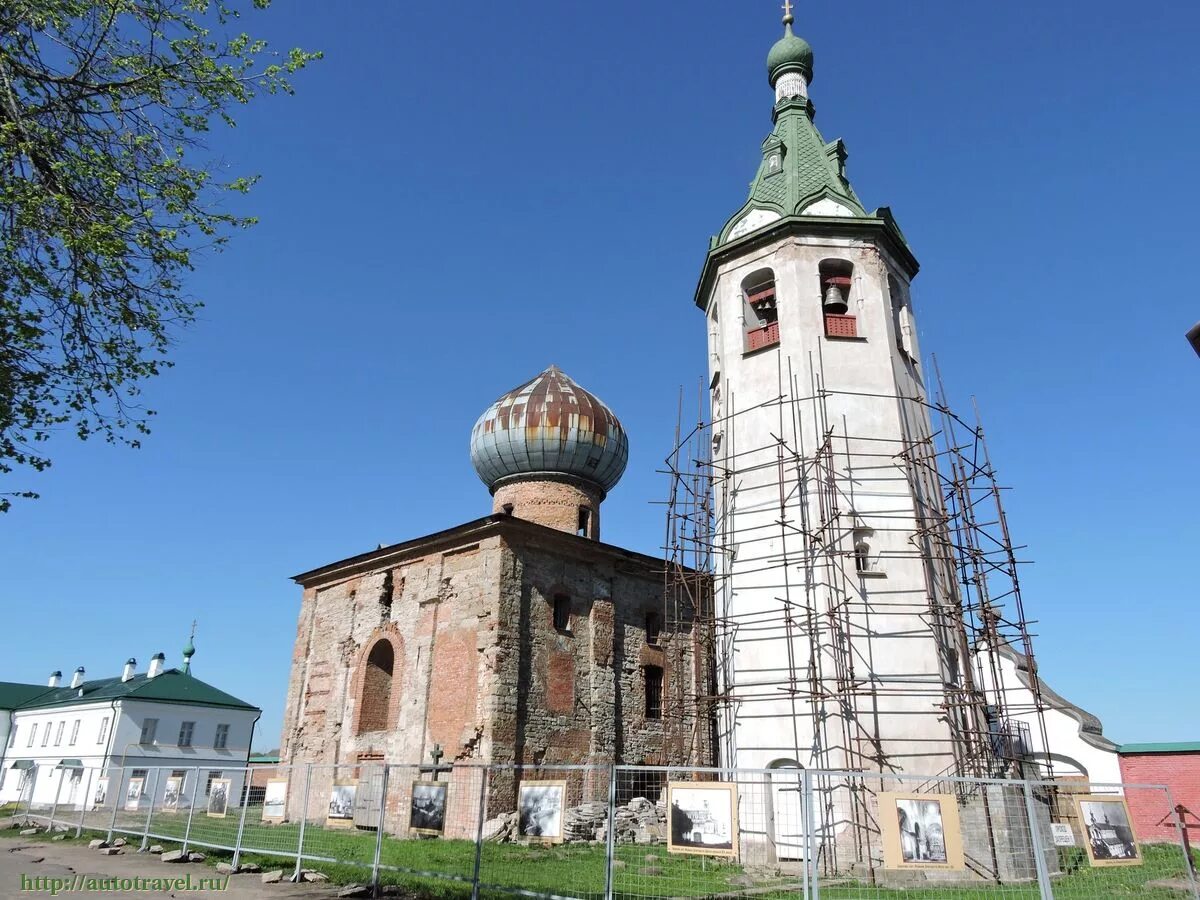 Церкви ленинградской области фото