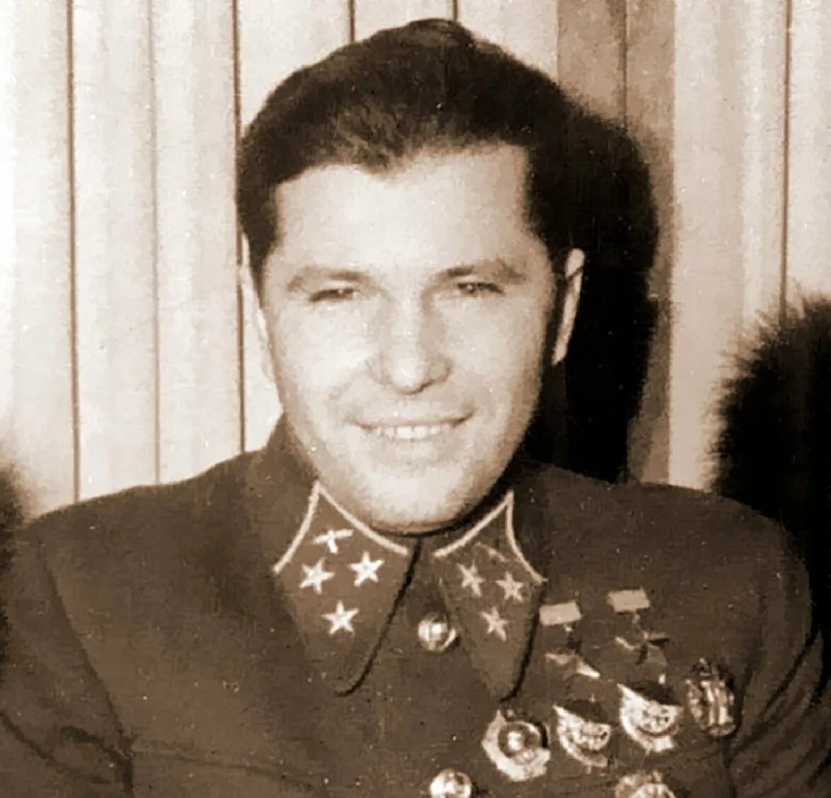 Кравченко г п герой советского союза. Кравченко г п герой советского союза. Кравченко г п герой советского союза. Кравченко герой советского союза. Кравченко г п герой советского союза.