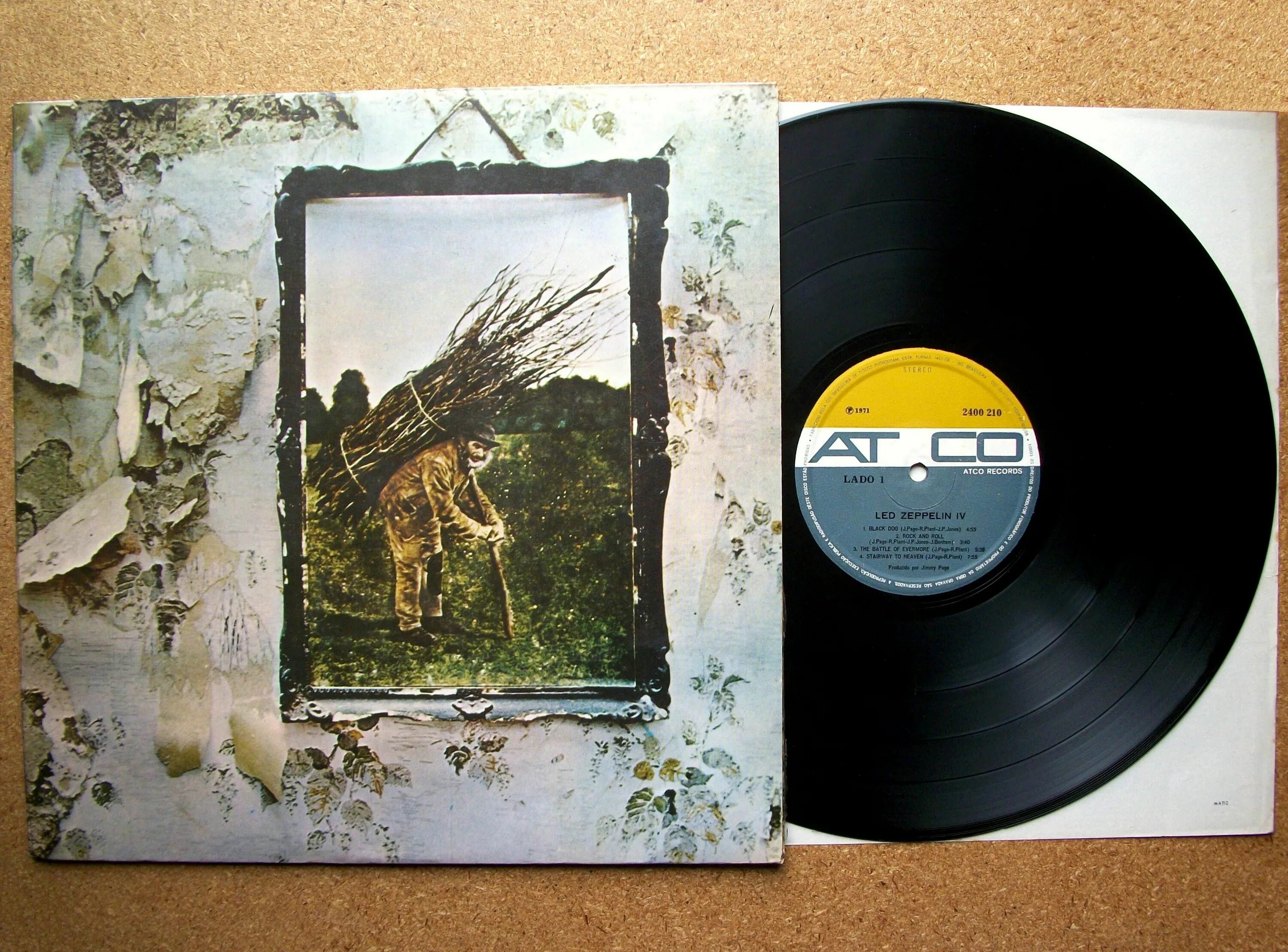 Пластинки группы лед Зеппелин. Led Zeppelin IV винил. Led Zeppelin IV 1971. Виниловая пластинка лед Зеппелин. 4 альбом песен