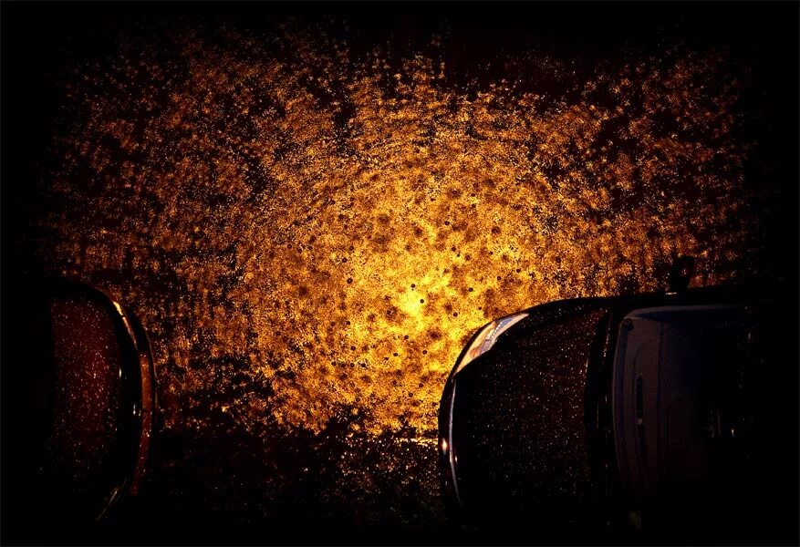 солнечный дождь. солнечно дождливо. тетрадь дождик фото. солнце сквозь дождь. солнечные блики.