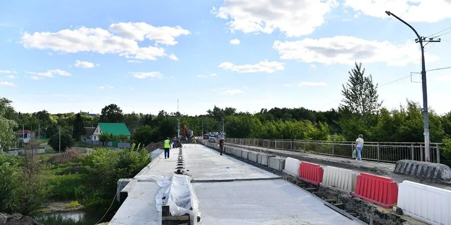 Аткарск мост через аткару. Аткарск Песчанка. Дорога Аткарск Песчанка Саратовская область. Мост через реку.