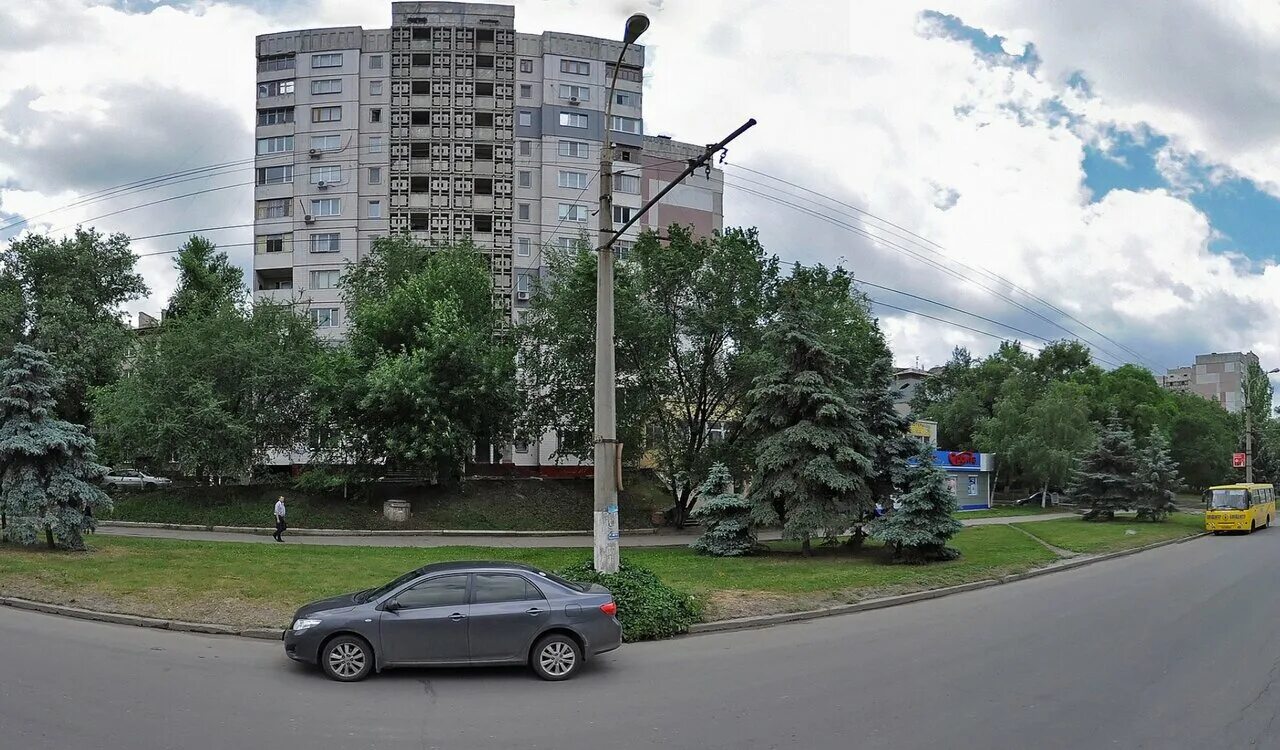 Боулинг на гагарина. Луганск квартал гагарина банк. Клуб гагарин луганск. Гагарин луганск. Гагарин луганск.