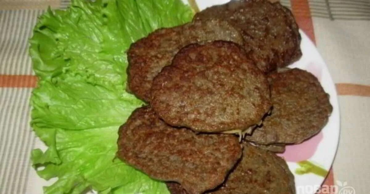 Рецепт пышных котлет из печени. Печеночные котлеты. печёночные котлеты из говяжьей печени. котлеты из печенки. печеночные котлеты с фаршем.