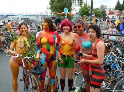 Unforgettable nude girls experience Fremont parade