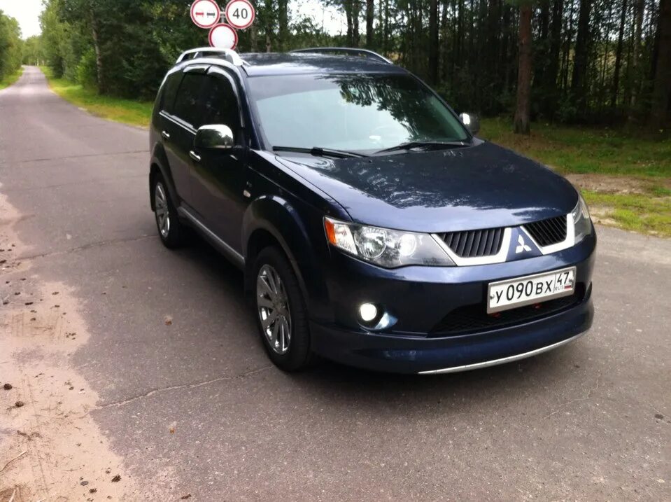 Мицубиси хл 2008. Митсубиси Аутлендер XL 2008. Mitsubishi Outlander XL 2008. Mitsubishi Outlander XL 3.0 2008. Аутлендер ХЛ 2008.