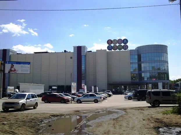 Вива ленд сколько. Вива лэнд. вива лэнд парковка. вива ленд кино. самара вива ленд самовольные постройки.