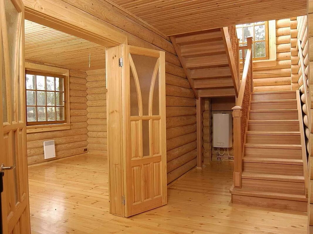 Деревянный дом ключ отделка. Внутренняя отделка деревянного дома. Внутренняя отделка дома из бруса. Внутренняя отделка дачи. Деревянный дом внутри отделка.