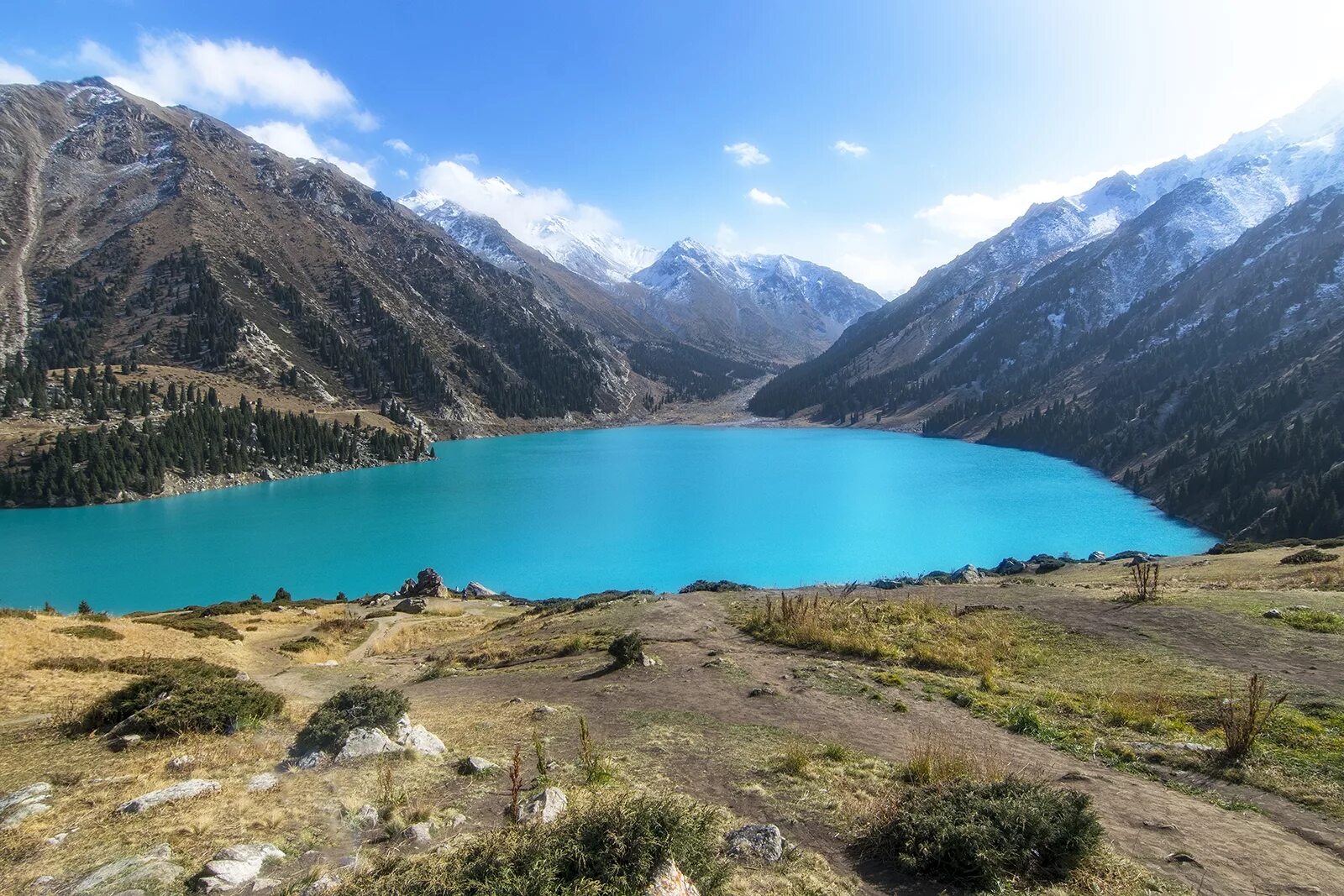 Большие кули. Сарезское озеро Таджикистан. Кули Сарез Памир. Кули Сарез в Таджикистане. Озеро Сарез в Таджикистане.