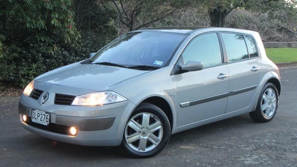 Renault Megane II 1.9 дизельный 2003 1.9 dCi 120 л.с. 6МТ на DRIVE2