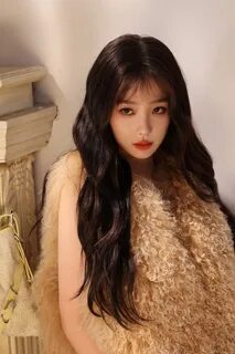 Behind the scene shots of Esther Yu 