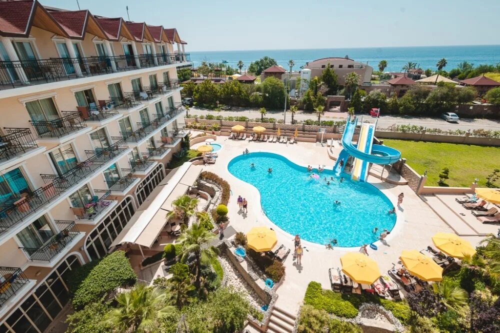 Отель отзывы питание. Отель l Oceanica Beach Resort 5. Отель l'Oceanica Beach Кемер. L Oceanica Beach Resort Hotel 5 Кемер. Чамьюва Локеаника Бич Резорт отель Турция.