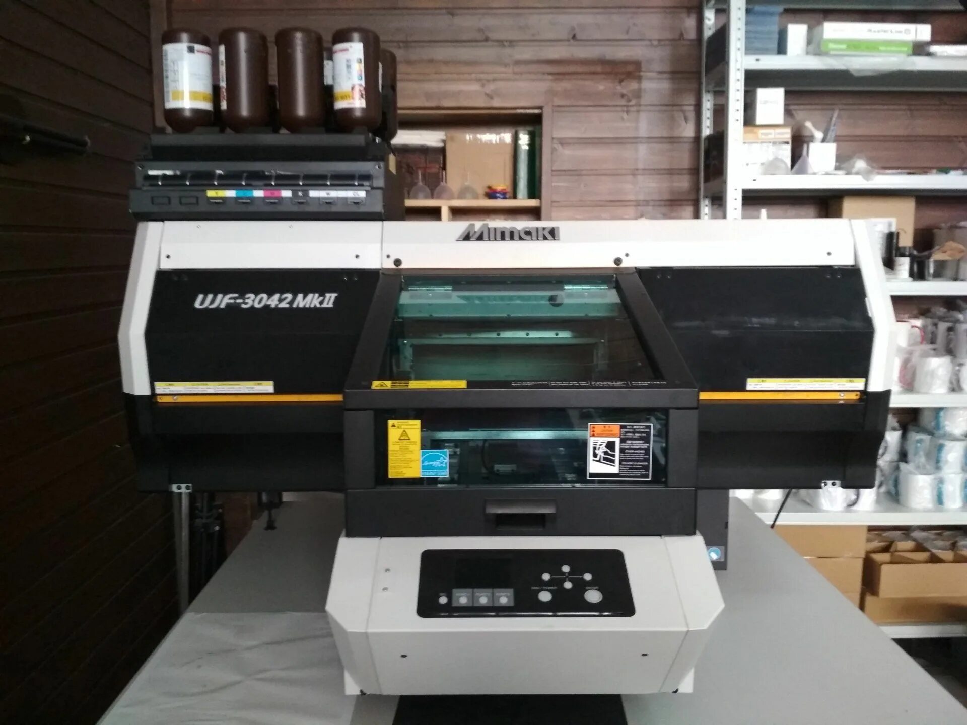 Принтер mimaki ujf. Mimaki 3042 mk2. мимаки уф принтер 3042. mimaki ujf-3042 mkii. принтер mimaki ujf 3042 mk2.