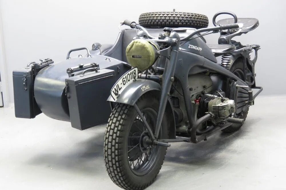 MG34 And The Motorcycle It Rode On: Zündapp KS 750 - Motorcycle sidecar, Ural bi