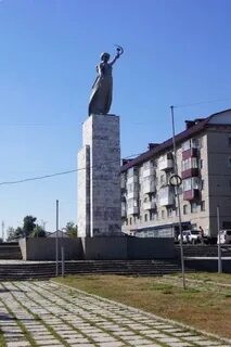 Памятника 50