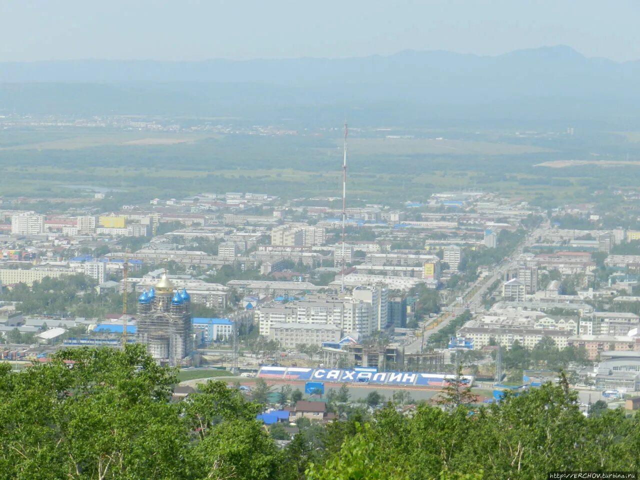 Южно-Сахалинск. Южно-Сахалинская Южно-Сахалинск. Город Южно-Сахалинск природа. Южно Сахалинск виды города. Сайт город южно сахалинск