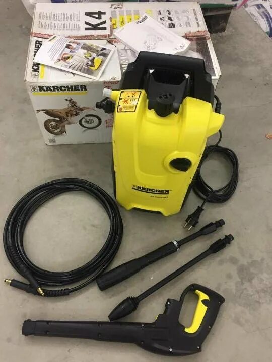 Кёрхер к4 компакт. Мойка высокого давления Karcher k 7 Compact. Кёрхер к4 комплектация. Керхер к 4 компакт