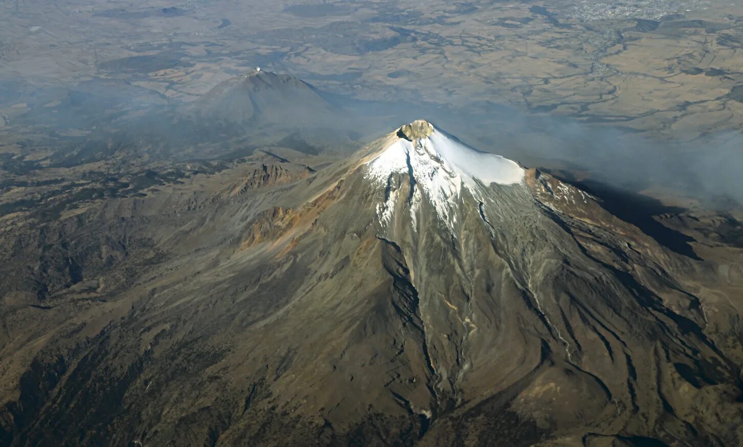 Самая высокая точка мексики. Мексика вулкан Орисаба. Северная Америка вулкан Орисаба. Гора пик Орисаба. Гора Орисаба Мексика.