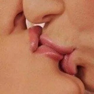 Eating cum filled pussies