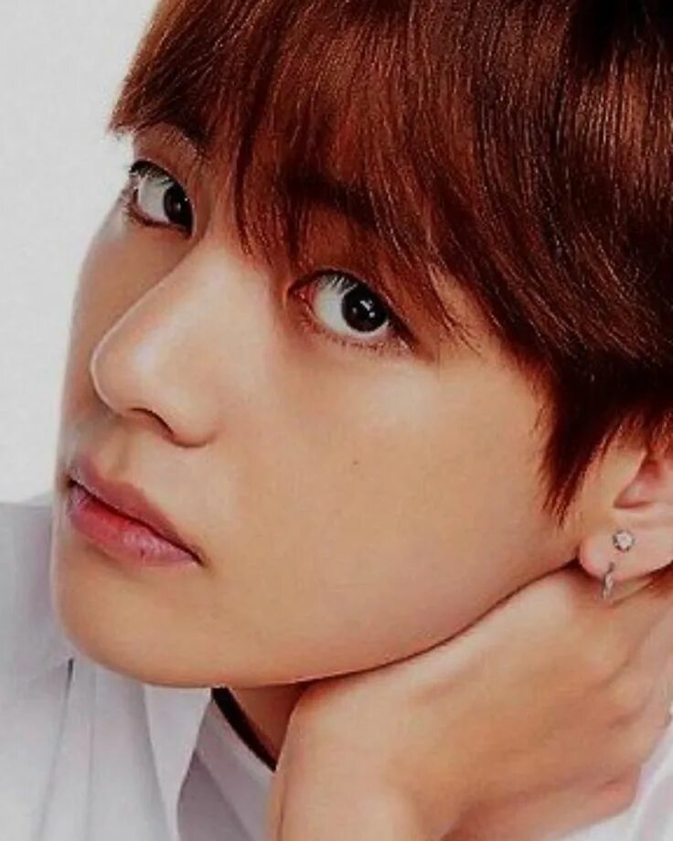 Bts тэхен. Ким тэ хён. ким тэхён бтс. bts kim taehyung. ким тёхён 2025.