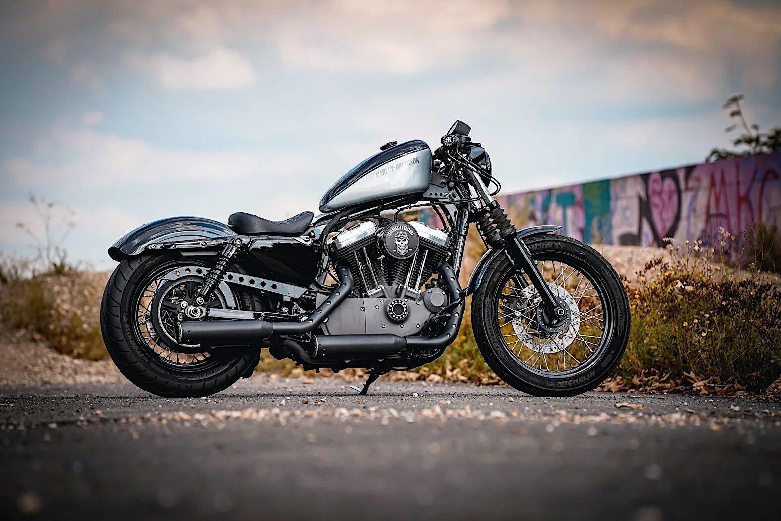 Кастом 2022. Harley davidson breakout 2022 custom. Harley davidson sportster 1200 xl nightster. Harley davidson nightster 2022. Harley davidson sportster 2022.