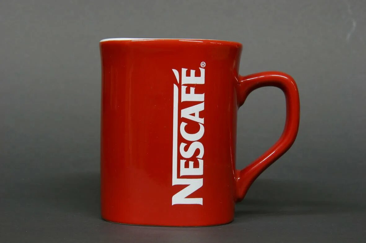 Кружки nescafe. Чашка Нескафе. Кружка Нескафе. Nescafe кружки. Кофе Нескафе Кружка.