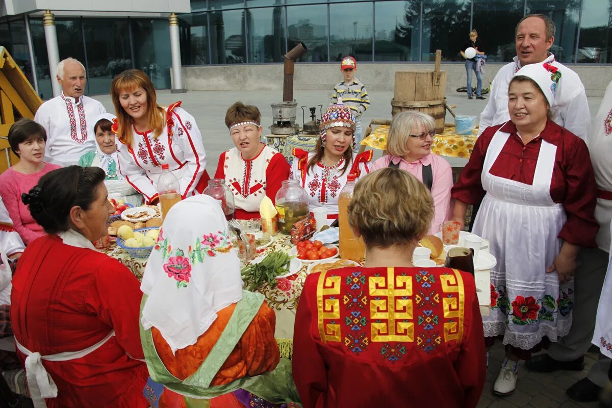 Традиции народов Урала. Праздники народов Урала. Народы среднего Урала. Праздники и обычаи народов Урала. Обычаи народов урала