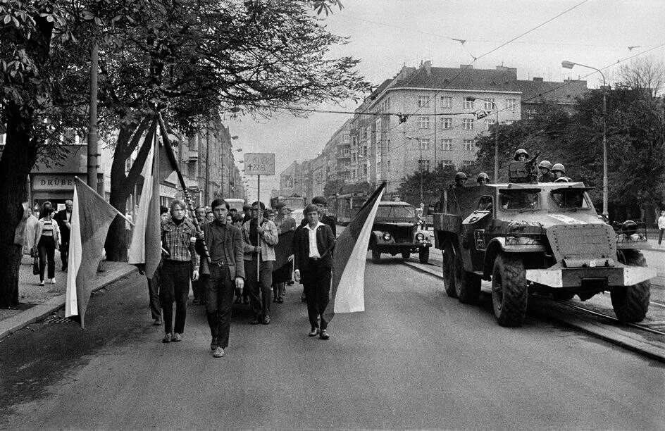 Создание чехословакии. Операция «Дунай». Чехословакия, 1968 год.. Операция Дунай 1968. Чехословакия Прага 1970. Чехословакия 1950 годы.