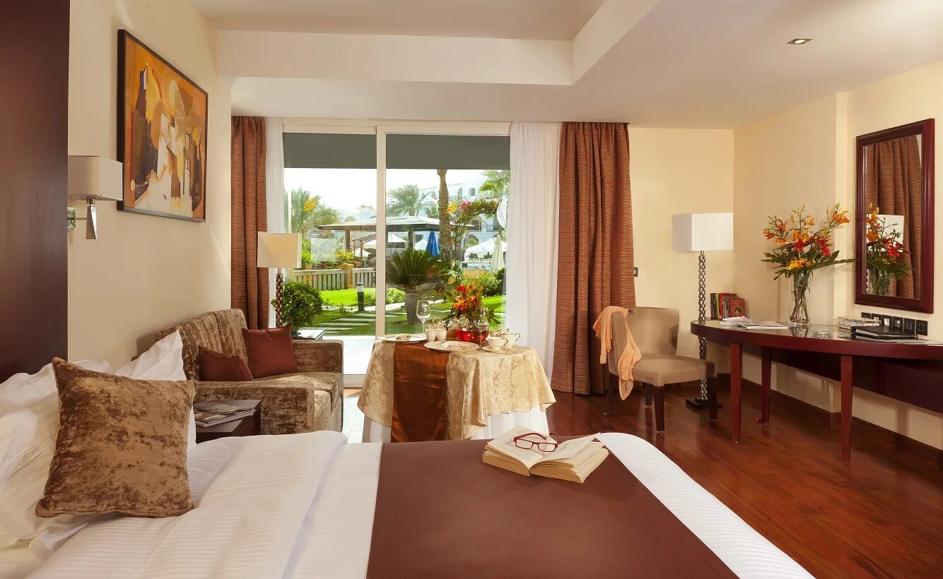Sharm room. Отель роял савой шарм-эль-шейх. royal savoy sharm el sheikh 5. royal savoy villas 5 шарм-эль-шейх. египет шарм-эль-шейх отель савой 5 звезд.