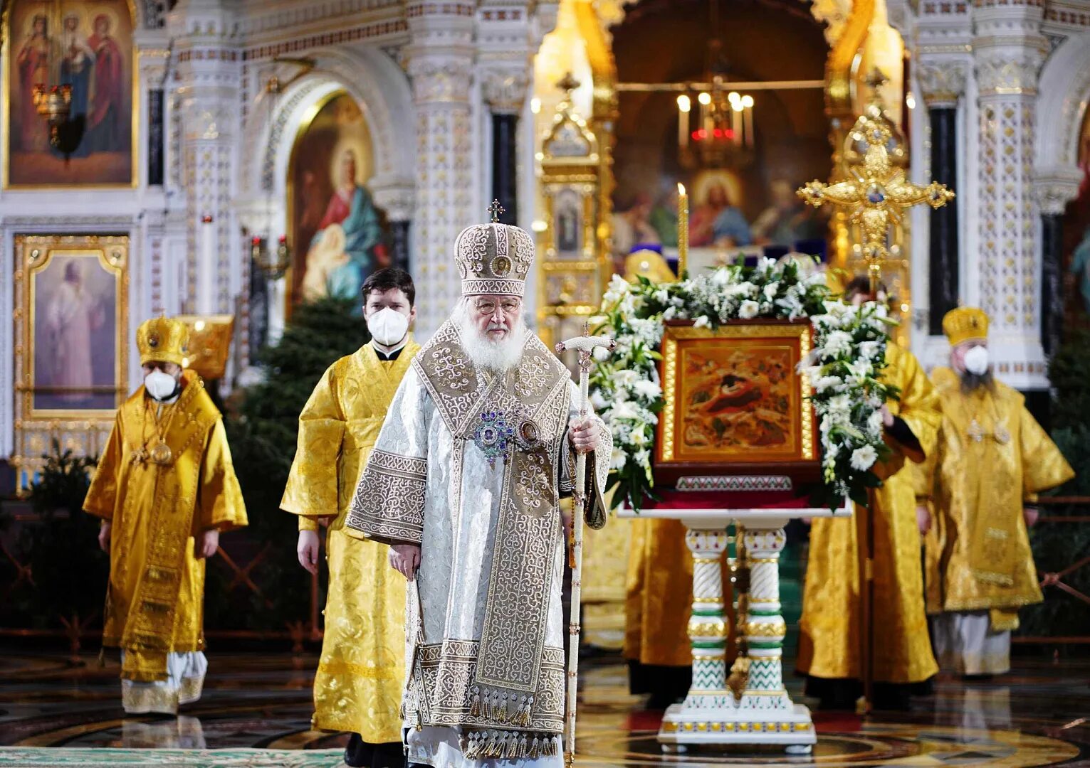 Служба 7 января в храме христа спасителя. Храм христа спасителя в москве рождество. рождественская служба в храме христа спасителя в москве.. с рождеством христовым храм христа спасителя. храм христа спасителя рождество 2025.
